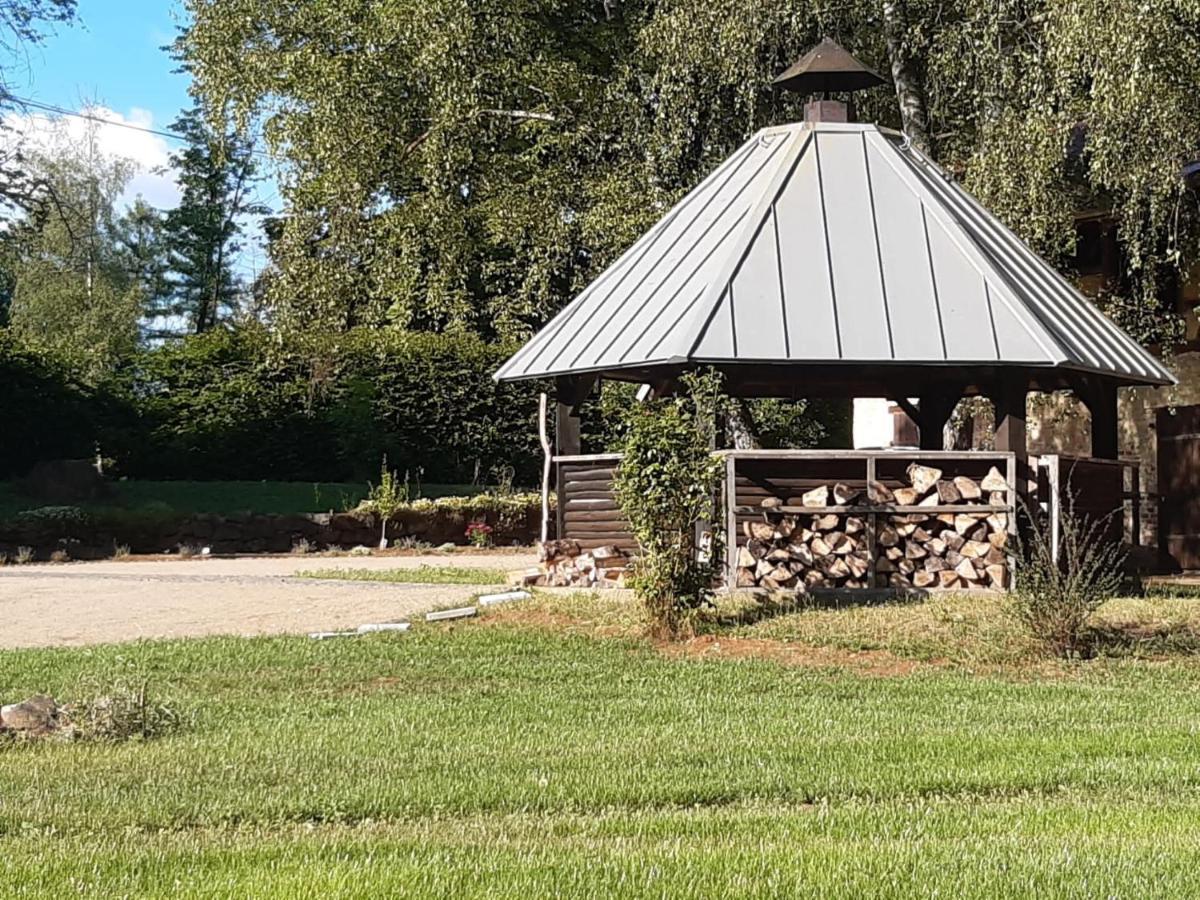 NiddaSchellnhof Forsthaus Am Waldrandアパートメント エクステリア 写真